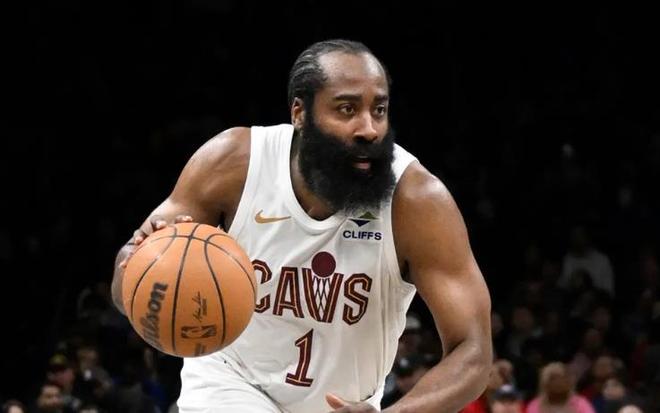 哈登加盟骑士首战告捷 联手米切尔冲击季后赛