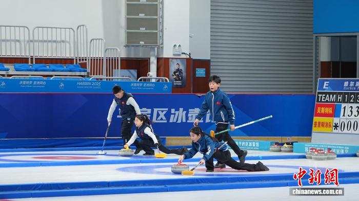 哈尔滨冰壶联赛吸引全国58支队伍 八方选手共襄