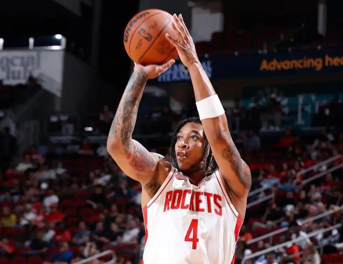 火箭签约JD戴维森补强控卫阵容备战季后赛