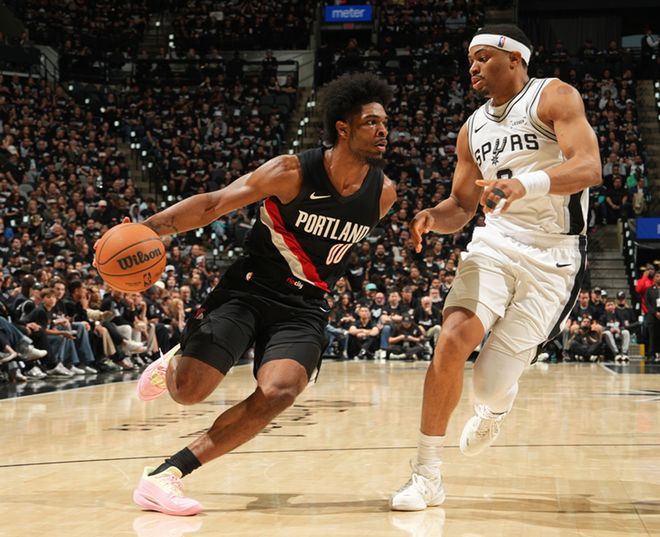 亨德森爆发砍31分率队逆转马刺 打破文班亚马统