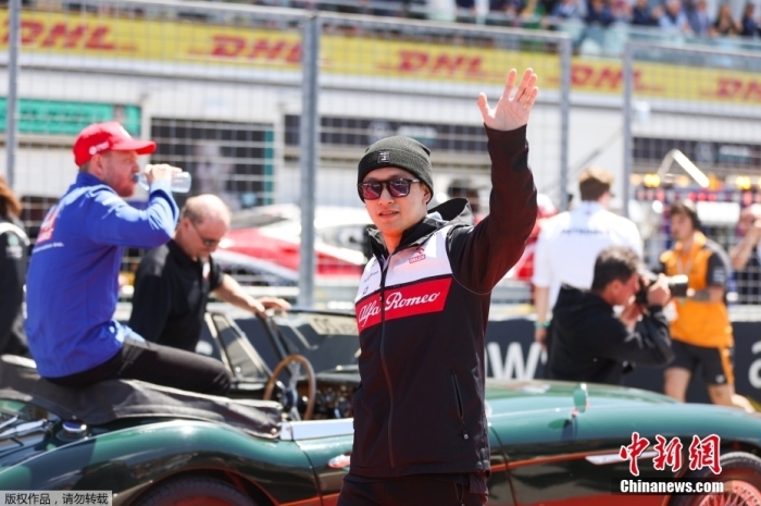 随着8月的到来，周冠宇的F1半程初体验：有遗憾